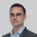 Robert Stoubos